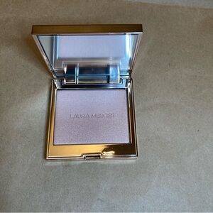 laura mercier highlighting powder